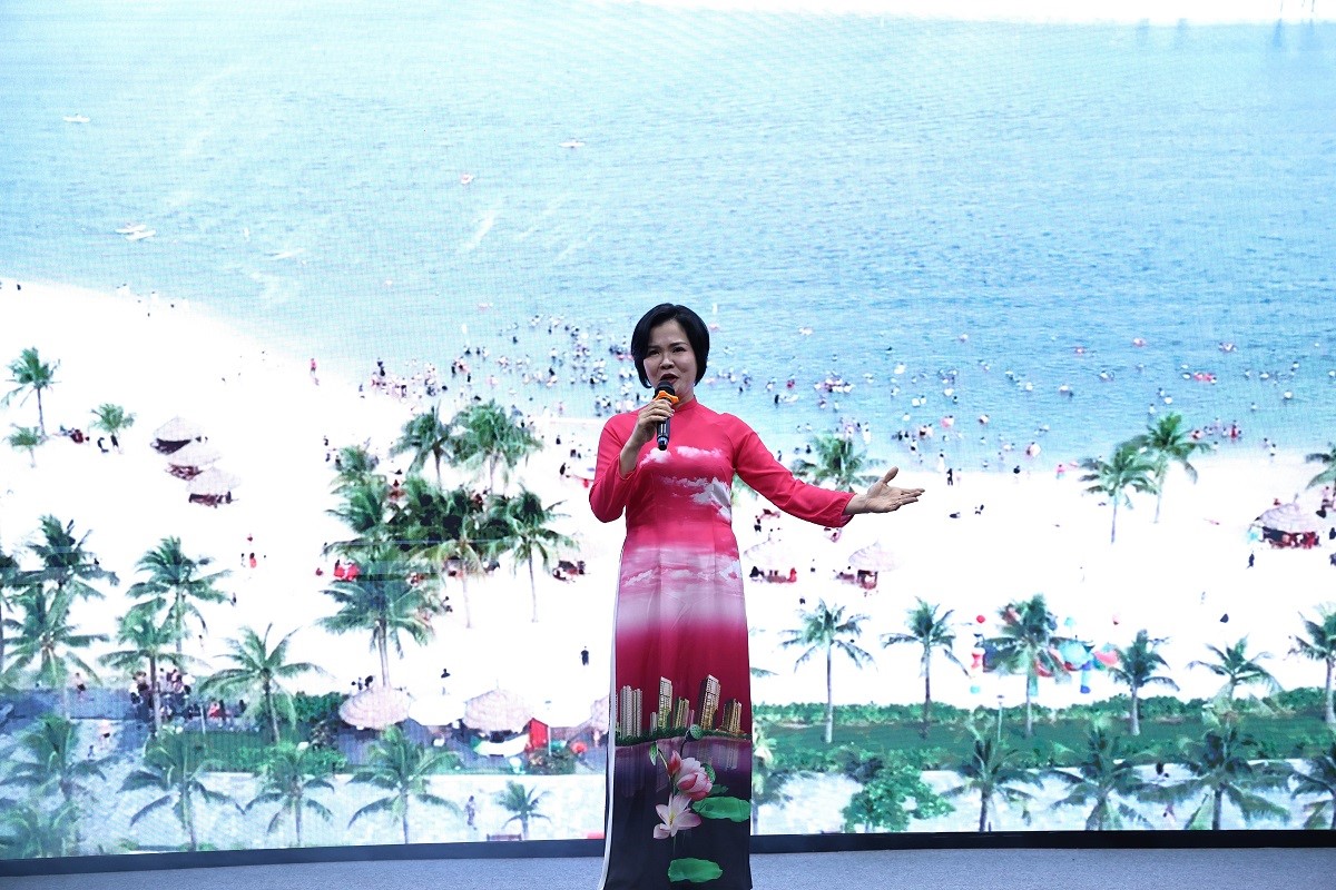 Tiết mục "Bến bờ mong đợi" - Ngọc Anh Trung tâm ĐHKT